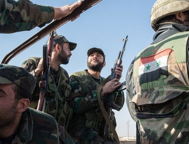 Δυνάμεις της Συρίας πήραν τον έλεγχο 15 πετρελαιοπηγών του ISIS στη Νότια Ράκα (φωτό, βίντεο)